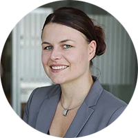 Christina Gebauer Senior Kundenbetreuerin Interhyp (Fachverantwortung) Geprüfte Fachfrau für Immobiliardarlehensvermittlung