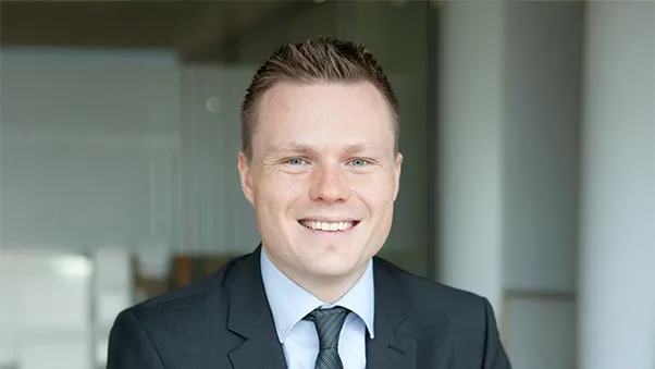 Jan Gerke, Finanzierungsberater Interhyp.