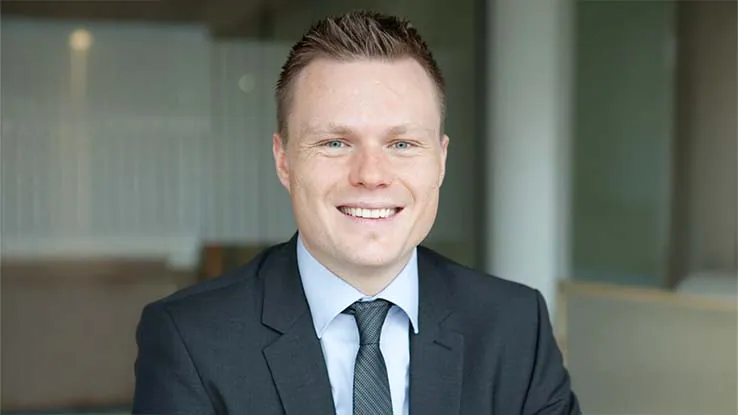 Jan Gerke, Finanzierungsberater Interhyp