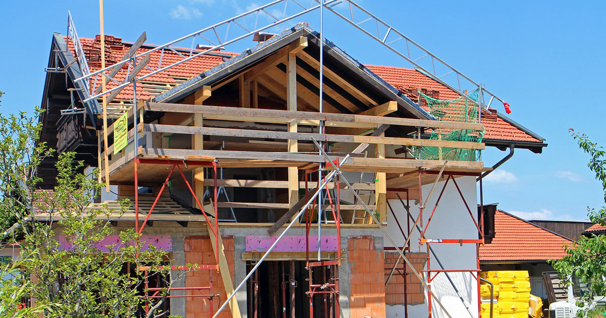Hausbau: Die Insolvenz des Bauträgers kann für Bauherren gravierende Konsequenzen haben.