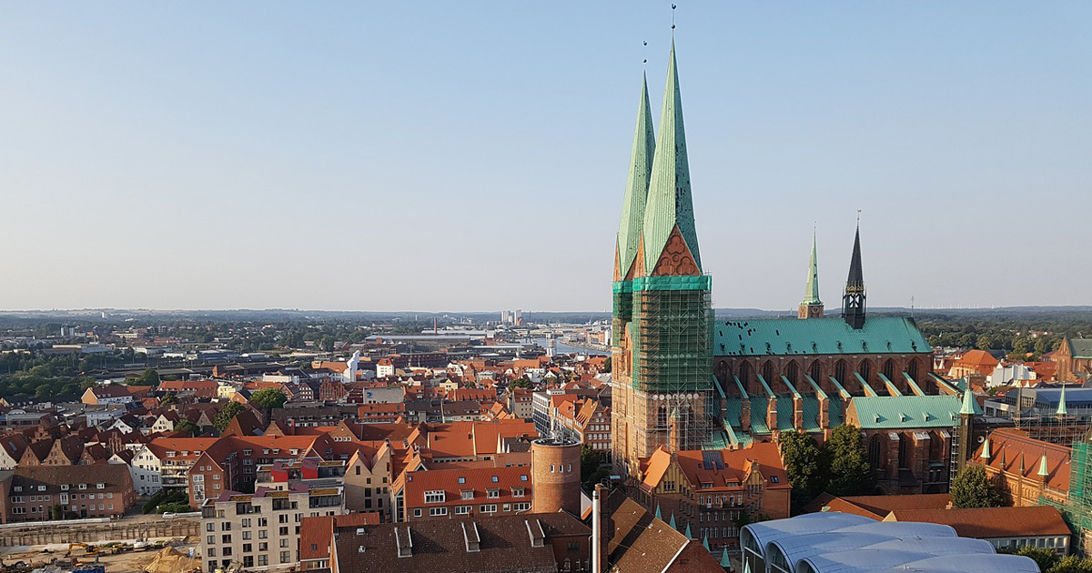 Immobilienpreise sind in den Städten gestiegen - trotzdem soll der Kauf im Vergleich zum Mieten oft günstiger sein, so eine aktuelle Studie.